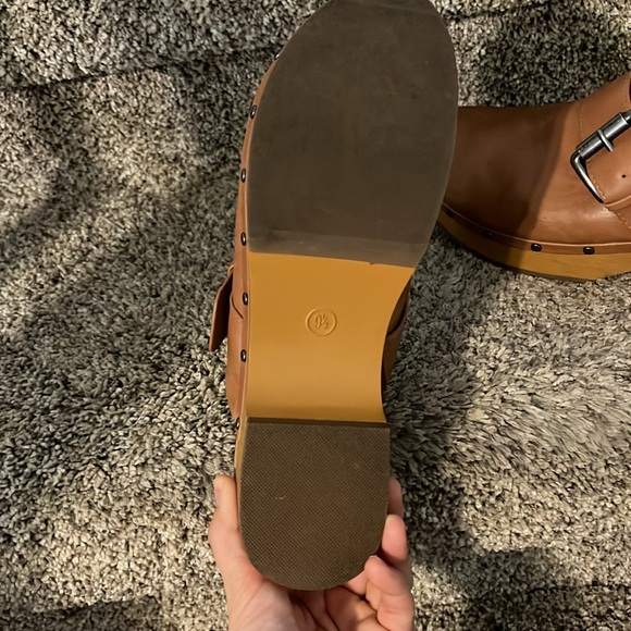 New Clog Shoes - Picture 4 of 6